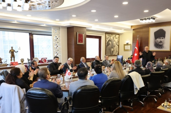 Keçiörenli muhtarlardan Başkan Özarslan’a destek ziyareti