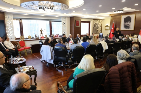 Keçiörenli muhtarlardan Başkan Özarslan’a destek ziyareti