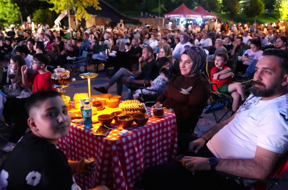 Keçiörenliler Açık Hava Sinema Günleri’nde buluştu