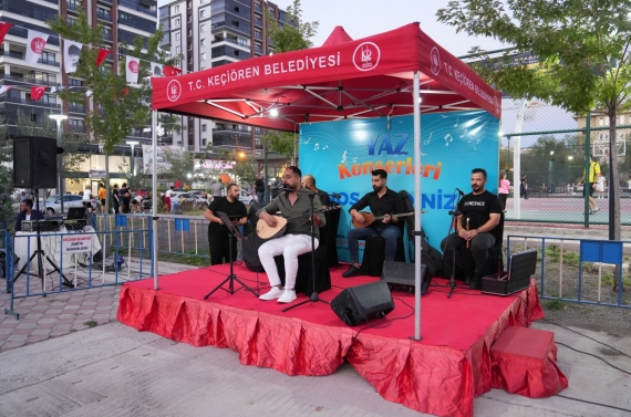 Keçiörenliler yaz konserleriyle stres atıyor