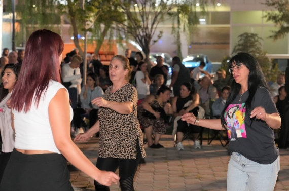 Keçiörenliler yaz konserleriyle stres atıyor