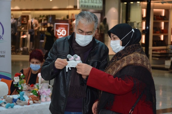 KEÇMEK kursiyerlerinden yılbaşı etkinliği