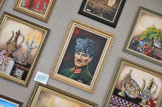 KEÇMEK kursiyerlerinin yıl sonu sergisi açıldı