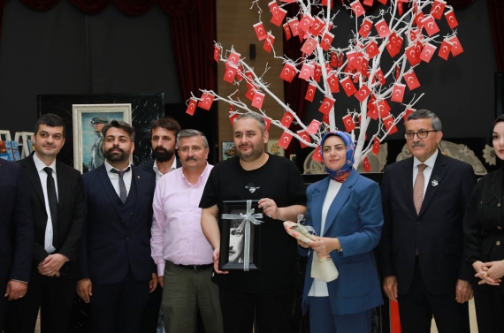 KEÇMEK Yıl Sonu Sergisi ziyarete açıldı