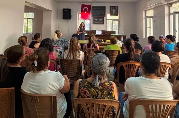 KEÇMEK’ten depremzede kadınlara eğitim desteği