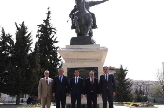 Kırgız Bakan Camankulov’dan Başkan Altınok’a ziyaret
