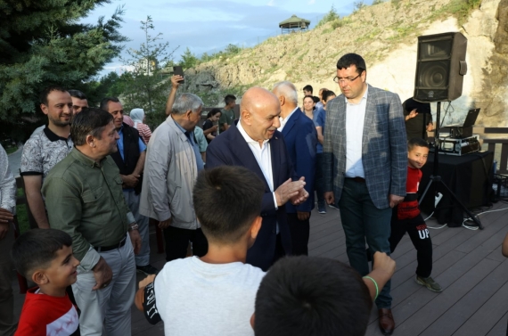 Konser coşkusuna Başkan Altınok da ortak oldu