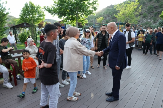 Konser coşkusuna Başkan Altınok da ortak oldu