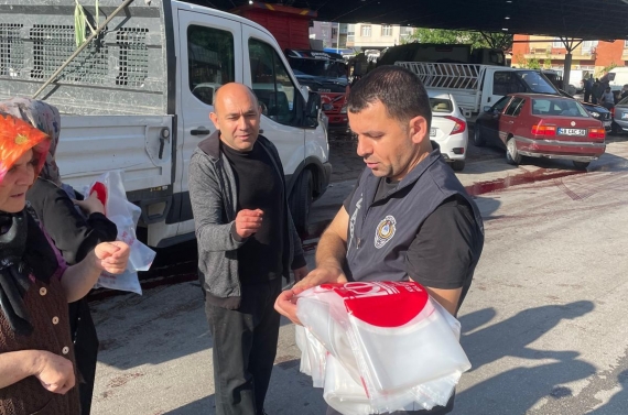 Kurban kesim alanlarında hummalı temizlik çalışması