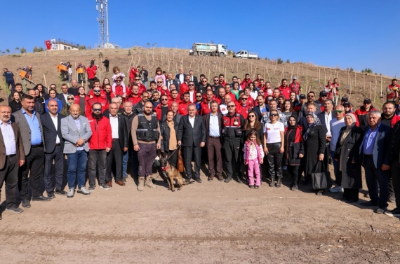 Milli Ağaçlandırma Günü’nde Keçiören’de fidanlar toprakla buluştu