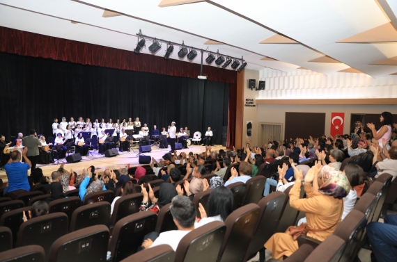 Müzik atölyesi yıl sonu konseriyle final yaptı