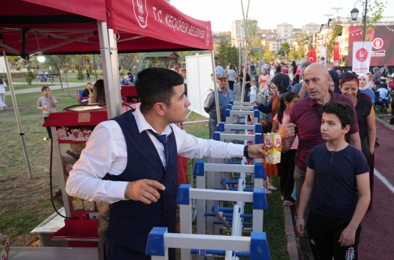 Neşeli Günler, Keçiören’de neşeli bir akşam yaşattı