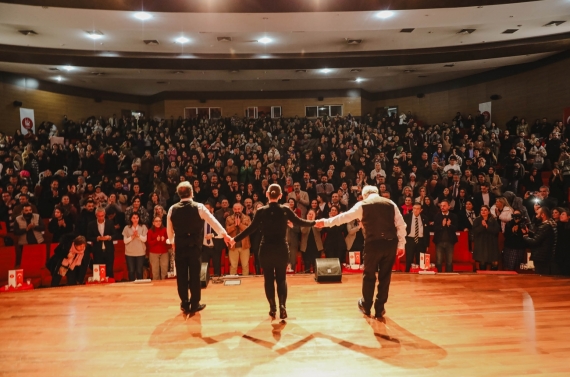 ‘Ortadaki Oyun’ Keçiören`de büyük ilgi gördü