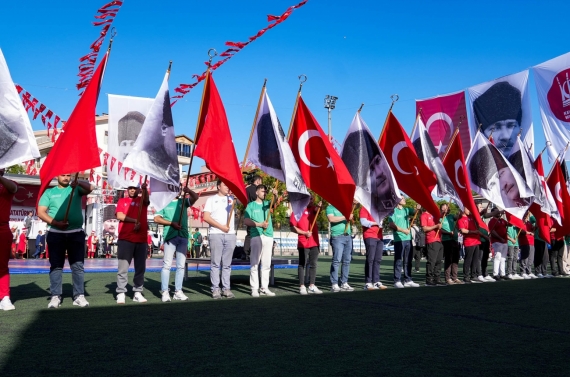 Özlem duyulan 19 Mayıs kutlamaları Keçiören’i coşturdu