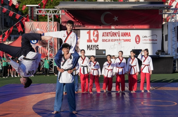 Özlem duyulan 19 Mayıs kutlamaları Keçiören’i coşturdu