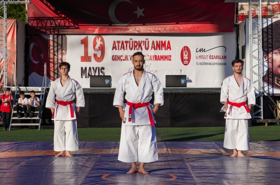 Özlem duyulan 19 Mayıs kutlamaları Keçiören’i coşturdu