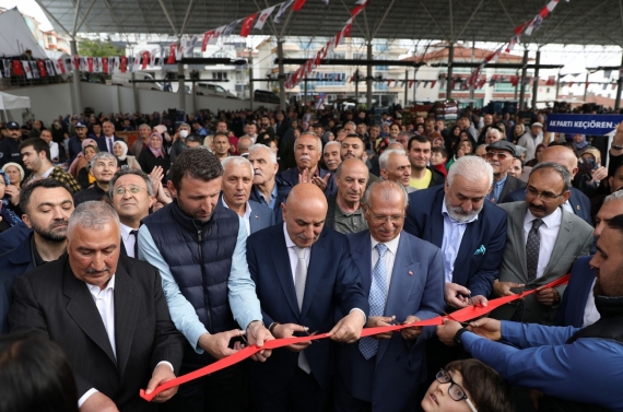 Sancaktepe Yeni Nesil Kapalı Pazar Alanı ve Kültür Merkezi hizmete açıldı