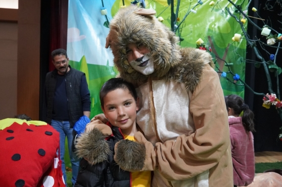 Sihirli Orman depremzede çocuklar için sahnelendi