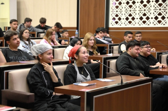 Sınava hazırlanan öğrencilere destek