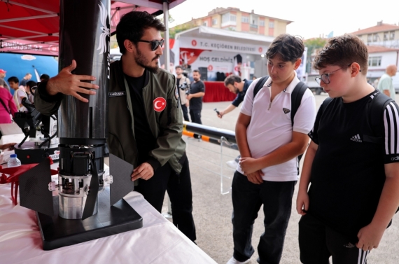TEKNOMER’den bilim ve teknoloji dolu model roket şenliği