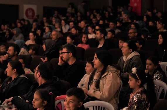 Tembel Ayşe müzikali ikinci kez çocuklarla buluştu