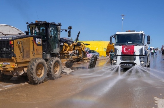 Temiz ve güvenli kurban pazarı Keçiören’de