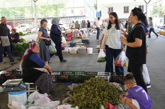 Üretici Pazarları çiftçinin de vatandaşın da yüzünü güldürdü