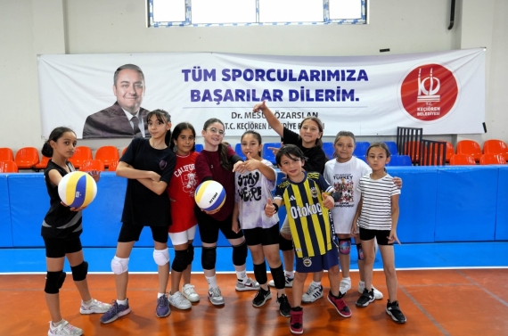 Yaz Spor Okullarında binlerce çocuk ve gence ücretsiz eğitim