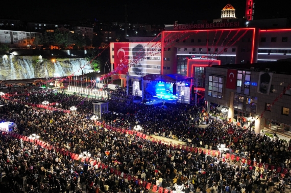 19 Mayıs coşkusu Keçiören’de Sefo konseriyle taçlandı