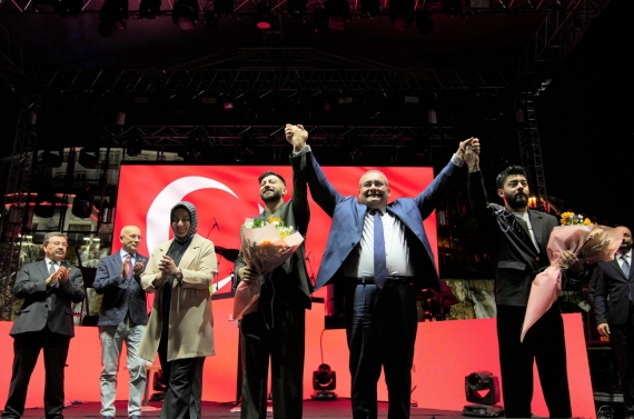 19 Mayıs gençlik meşalesi coşkulu konserle Keçiören’i aydınlattı