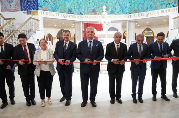 Ankara tarihine ışık tutan resim sergisi Keçiören’de açıldı