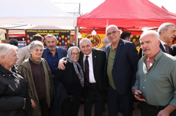 Başkan Özarslan, Yöresel Lezzetler Festivali’ni ziyaret etti