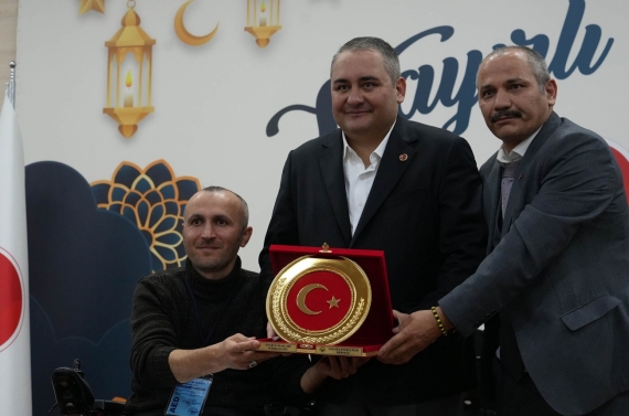 Başkan Özarslan önce sporcular sonra engellilerle bir araya geldi