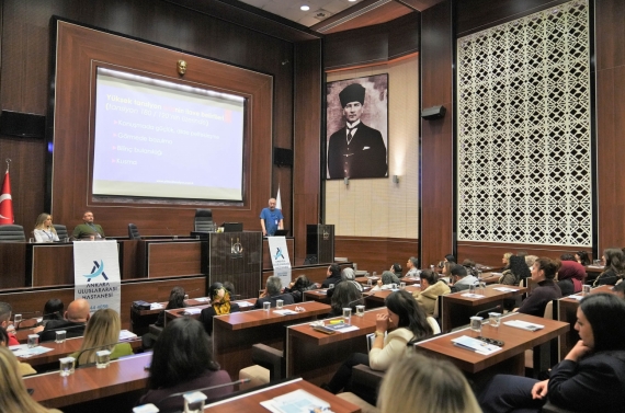 Belediye personeline sağlıklı yaşam semineri