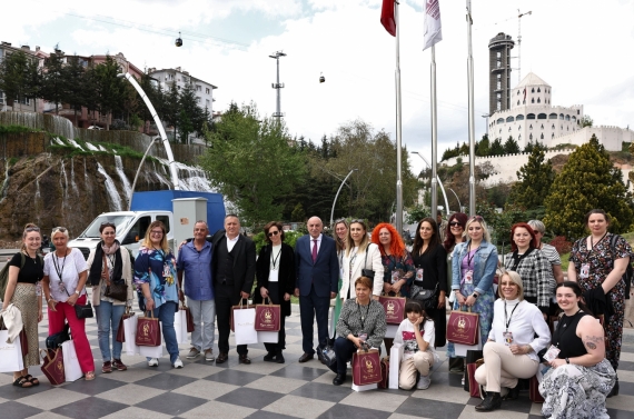 Dostluk projesi ile Keçiören’e gelen öğretmenleri Başkan Altınok ağırladı