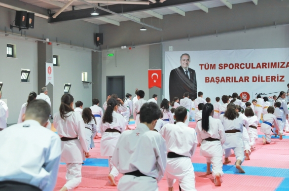 Dünya Şampiyonası yolunda Uluslararası Karate Semineri Keçiören’de tamamlandı