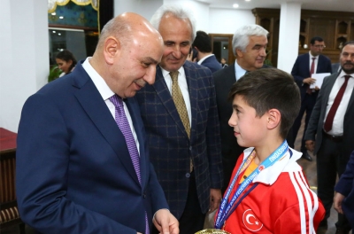 GENÇ SPORCUDAN ŞAMPİYONLUK SÖZÜ