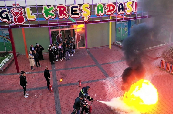 Gül Kreş Adası’nda uygulamalı yangın tatbikatı