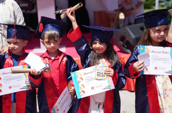 Keçiören Belediyesi Çocuk Gelişim Merkezlerinde mezuniyet coşkusu