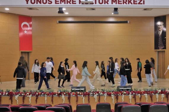 Keçiören Belediyesi Kent Tiyatrosu’nda ücretsiz eğitimler başladı