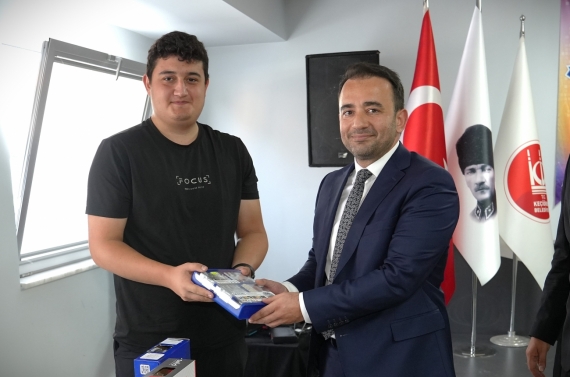 Keçiören Belediyesi`nden TEKNOFEST 2026 yarışmacılarına malzeme desteği