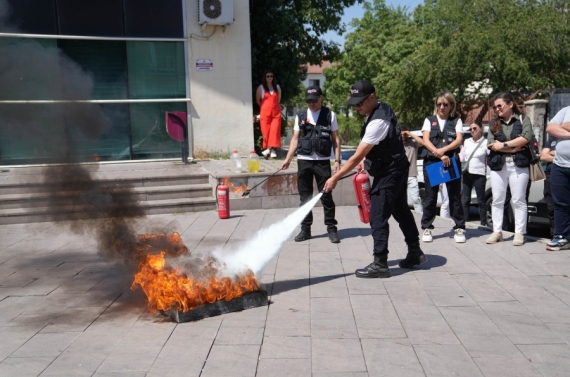 Keçiören Belediyesi personeline `Afet Farkındalık Ve Yangınla Mücadele Eğitimi`