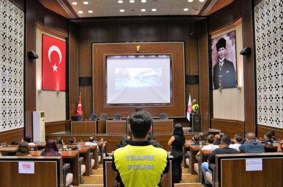 Keçiören Belediyesi personeline trafik güvenliği ve güvenli sürüş eğitimi