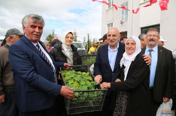 Keçiören Belediyesinden çiftçilere ücretsiz fide desteği