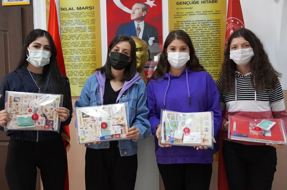 Keçiören Belediyesinden öğrencilere 20 bin adet kırtasiye seti