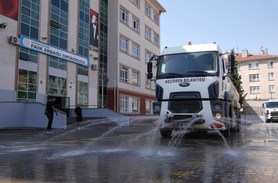 Keçiören Belediyesi’nden okullarda temizlik seferberliği