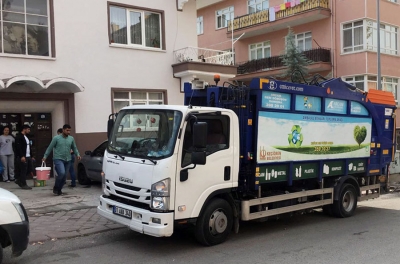 KEÇİÖREN’DE AMBALAJ ATIKLARI EVLERDEN ALINIYOR