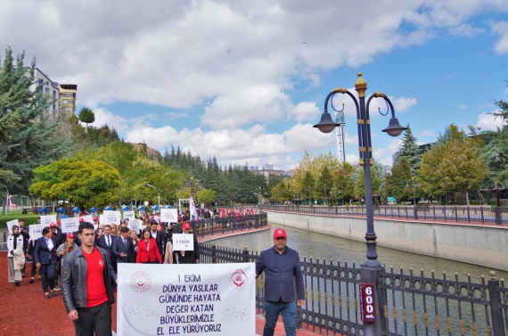 Keçiören’de Dünya Yaşlılar Günü dolu dolu kutlandı