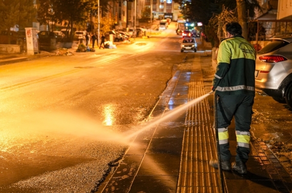 Keçiören’de gece gündüz temizlik