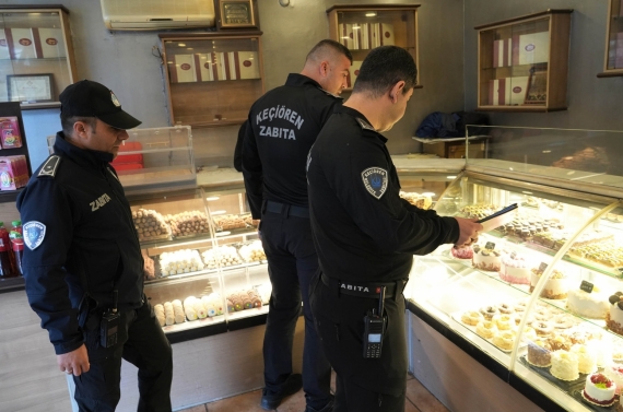 Keçiören’de halk sağlığı için zabıta ekiplerinden yoğun mesai